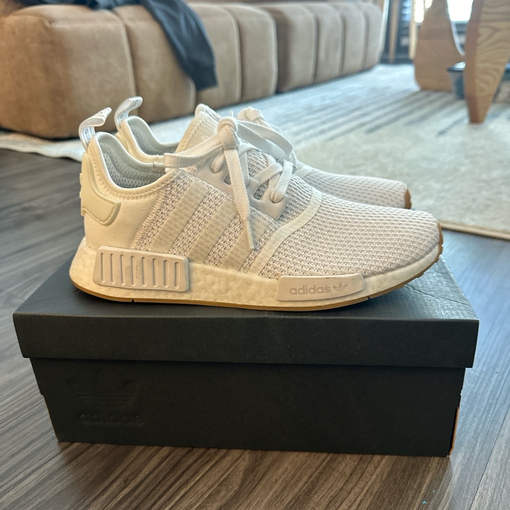 adidas NMD R1